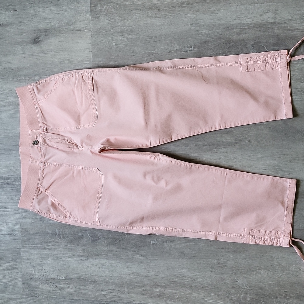 Style & Co Women's Utility Pink Capri Pants Size 8 NWOT